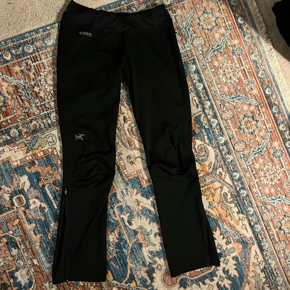 Arc’teryx Goretex Ultralight, Windproof, Waterproof Women’s Small Trino Pants
